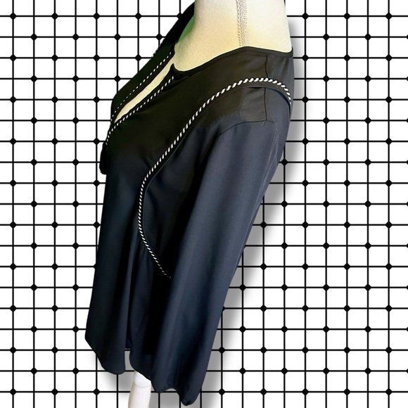 NWOT J. Crew Black & White Split Neck Tassel Trim Popover Tunic Size 6 - Picture 7 of 15